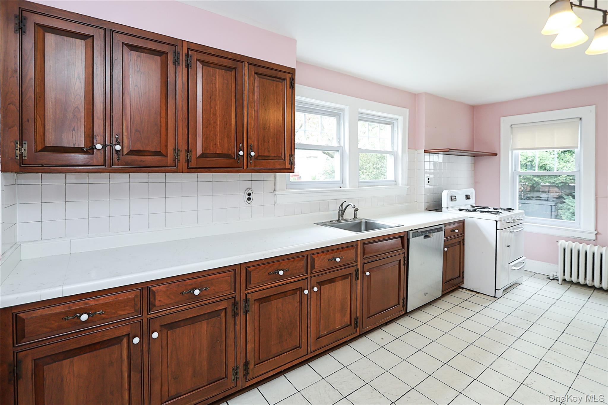 52-50 Little Neck Parkway, Little Neck, NY 11362