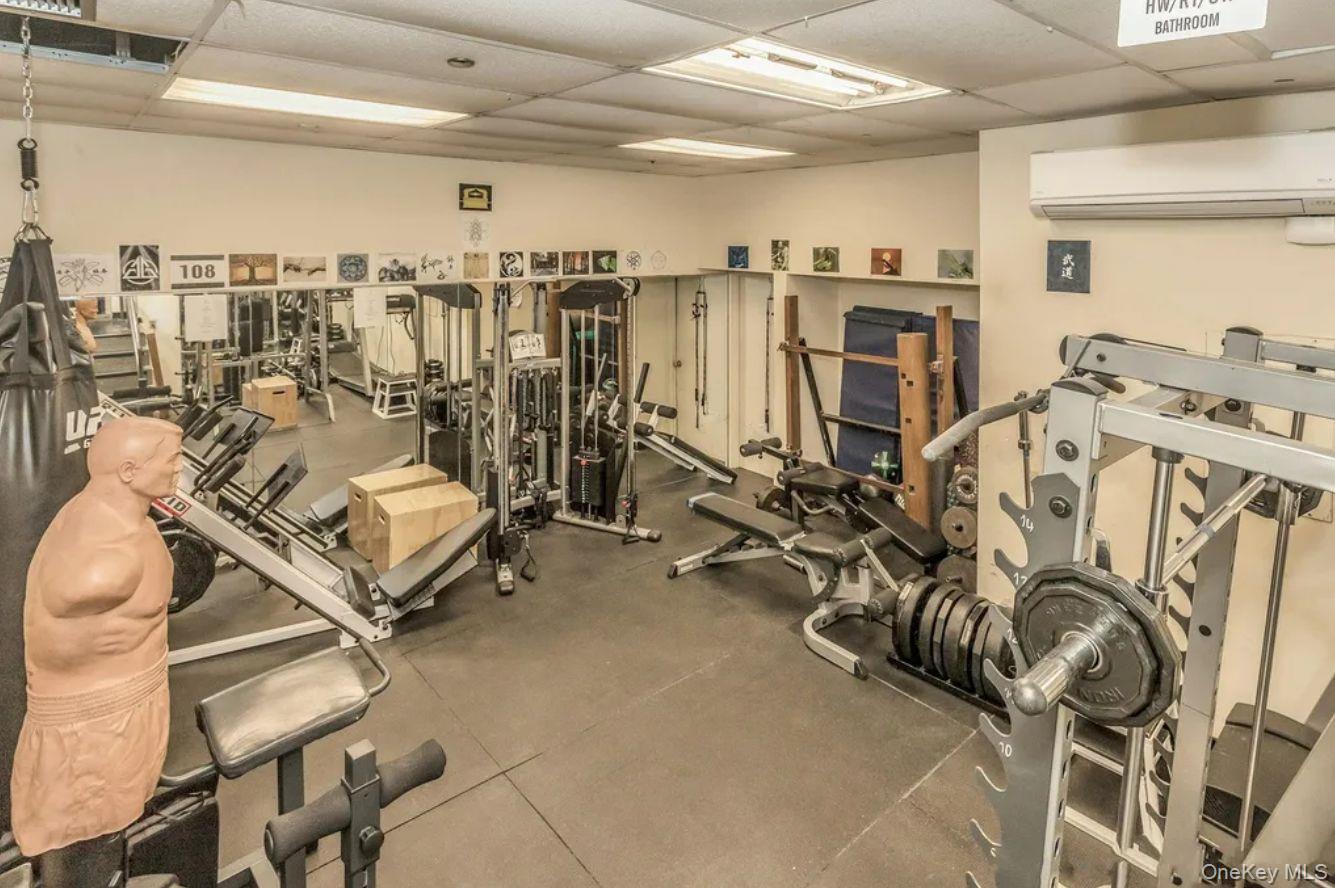 200 Corbin Place # 3R, Brooklyn, NY 11235