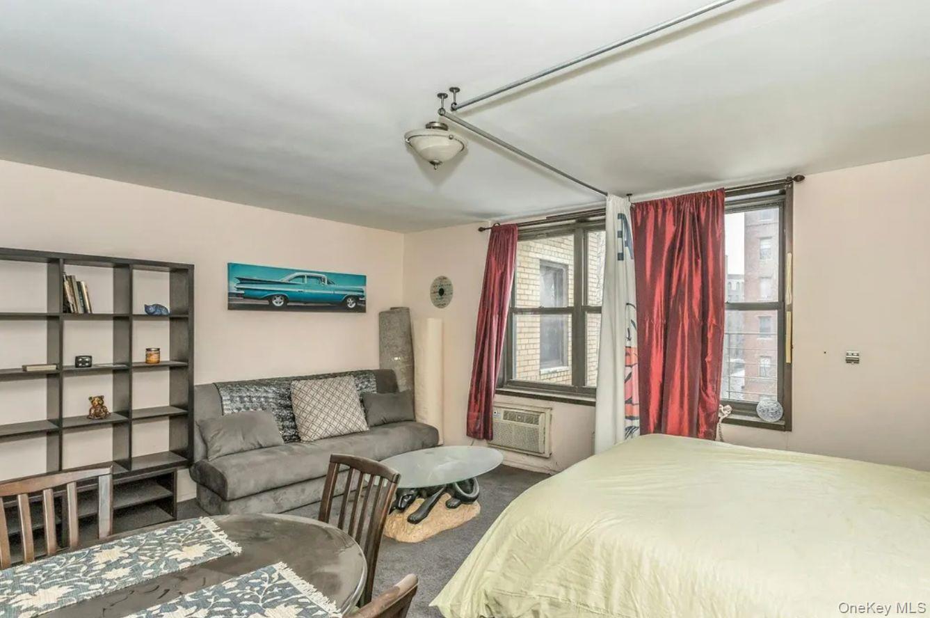 200 Corbin Place # 3R, Brooklyn, NY 11235