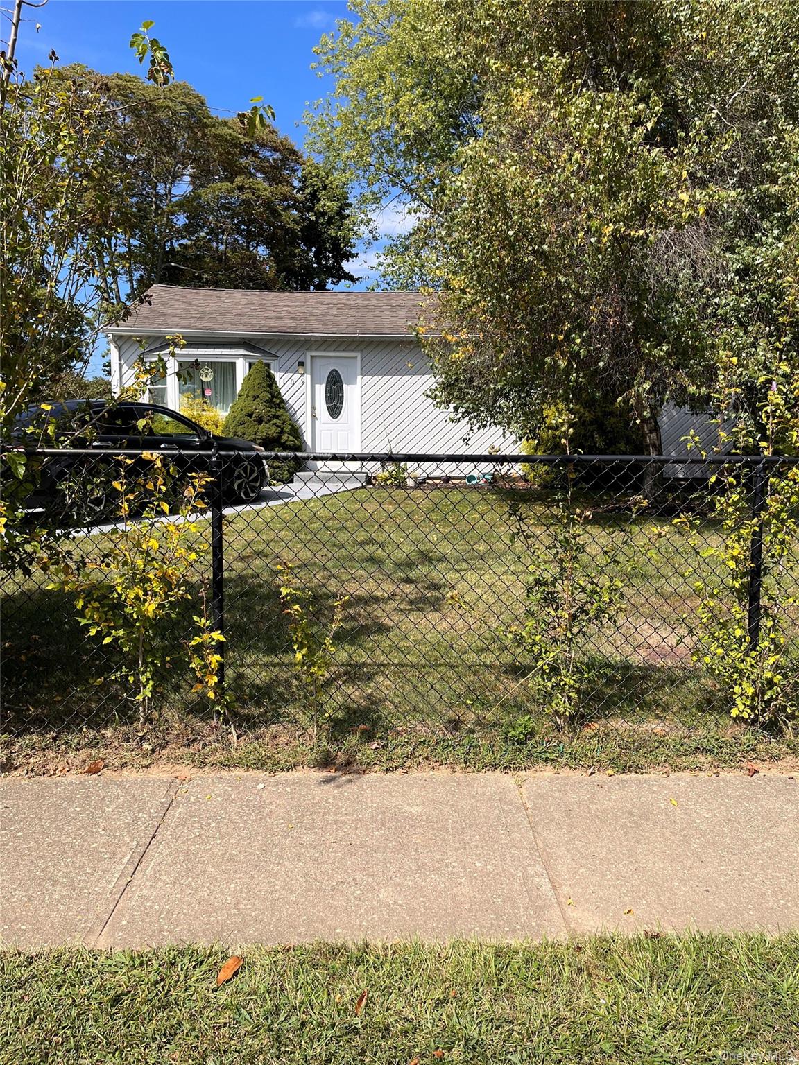 109 Merrill Street, Brentwood, NY 11717