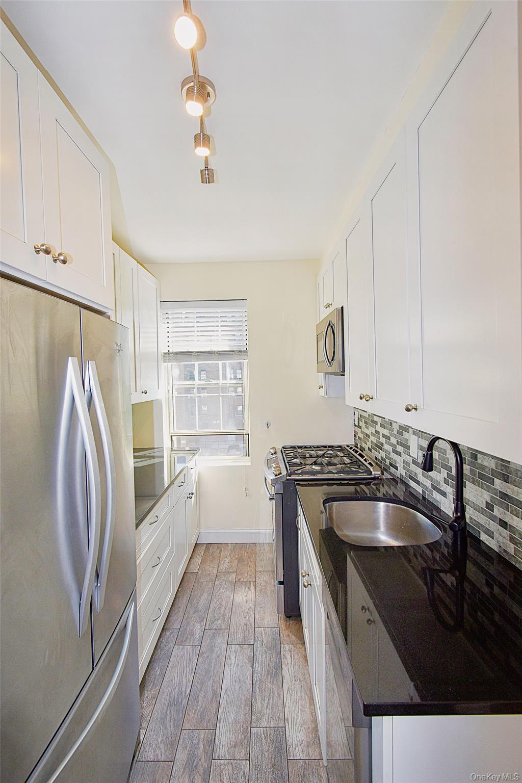 4 Park Lane # 4B, Mount Vernon, NY 10552