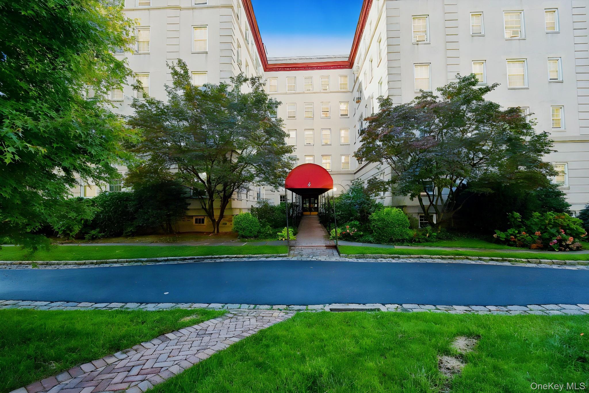 4 Park Lane # 4B, Mount Vernon, NY 10552