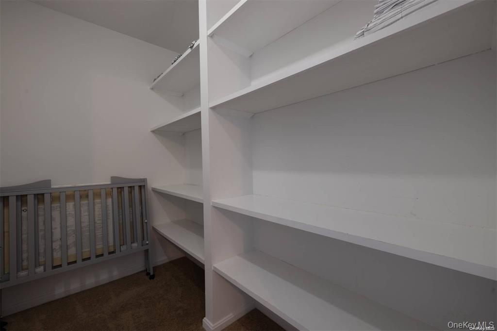 4 Wooded Lane, Hampton Bays, NY 11946