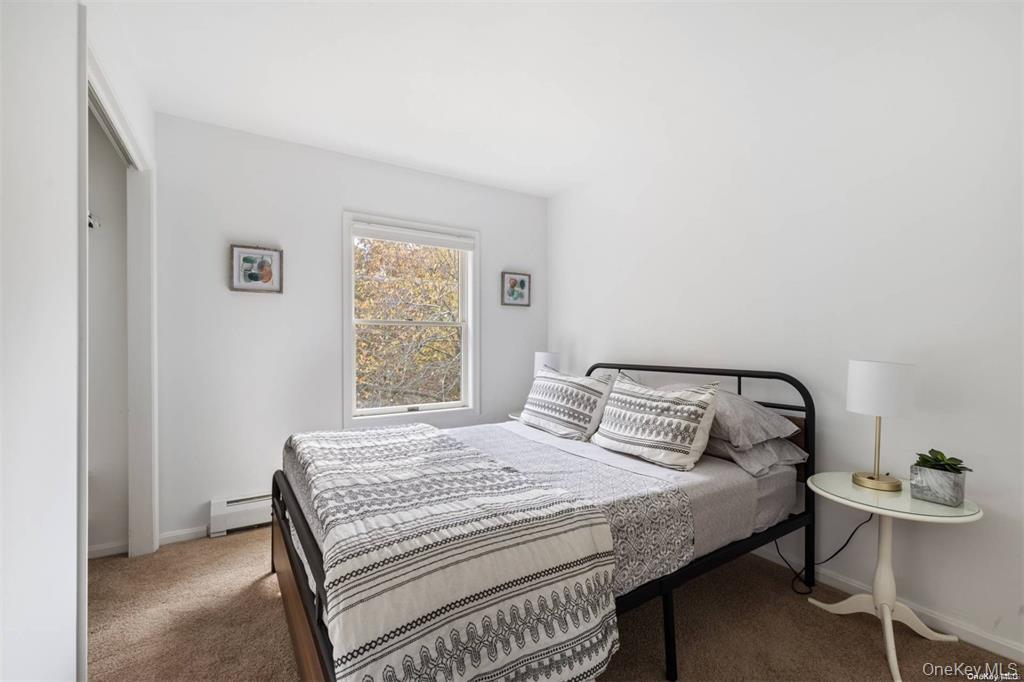 4 Wooded Lane, Hampton Bays, NY 11946