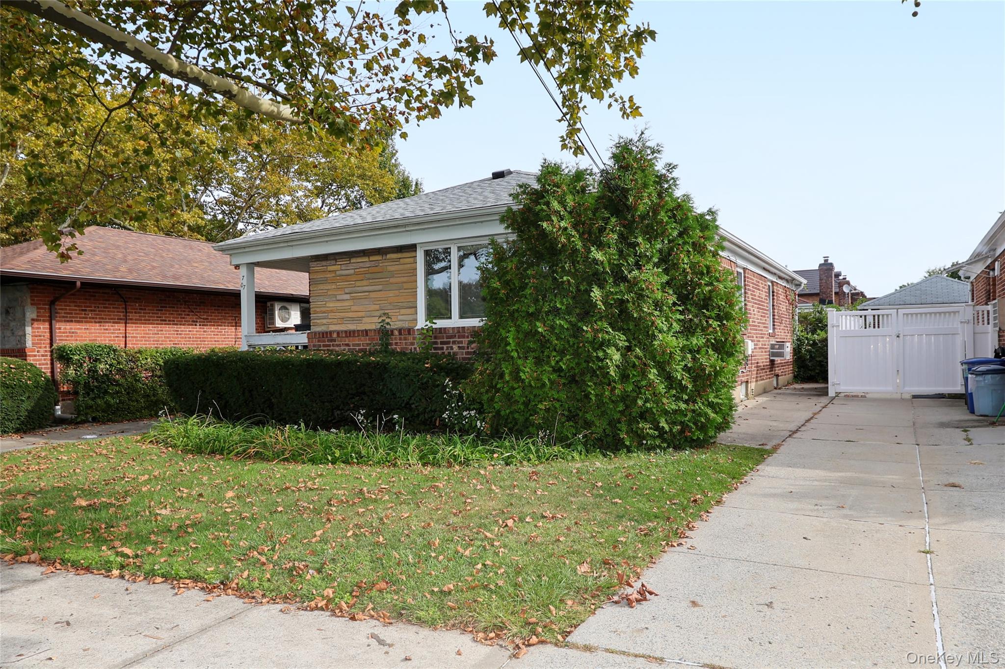 707 147th Street, Whitestone, NY 11357