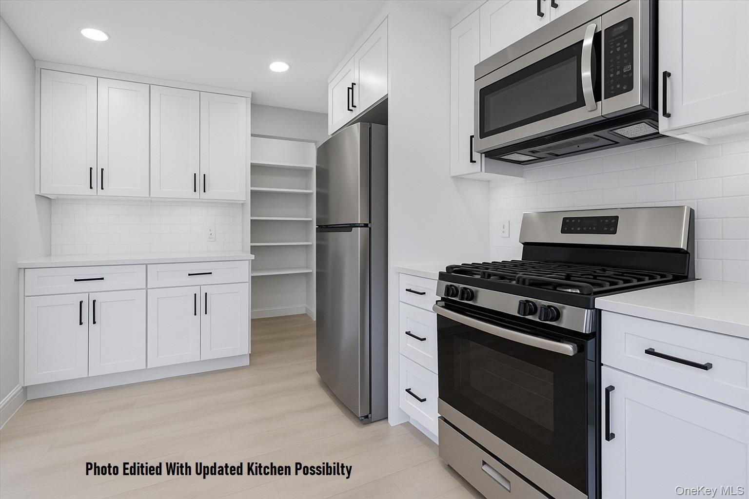 39 Linmouth Road, Malverne, NY 11565