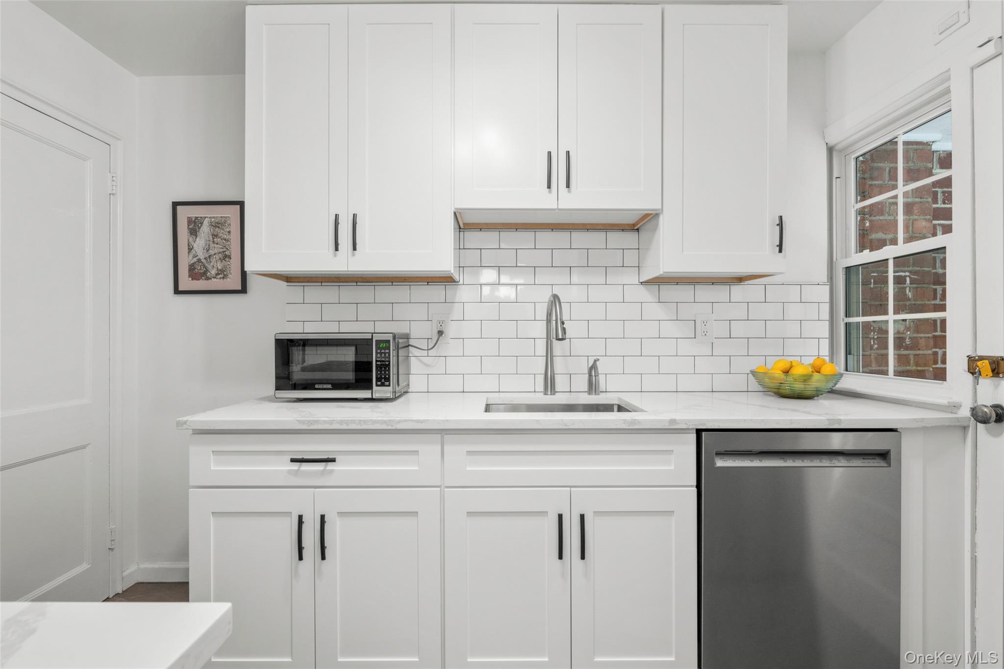 16 Elkan Road, Larchmont, NY 10538