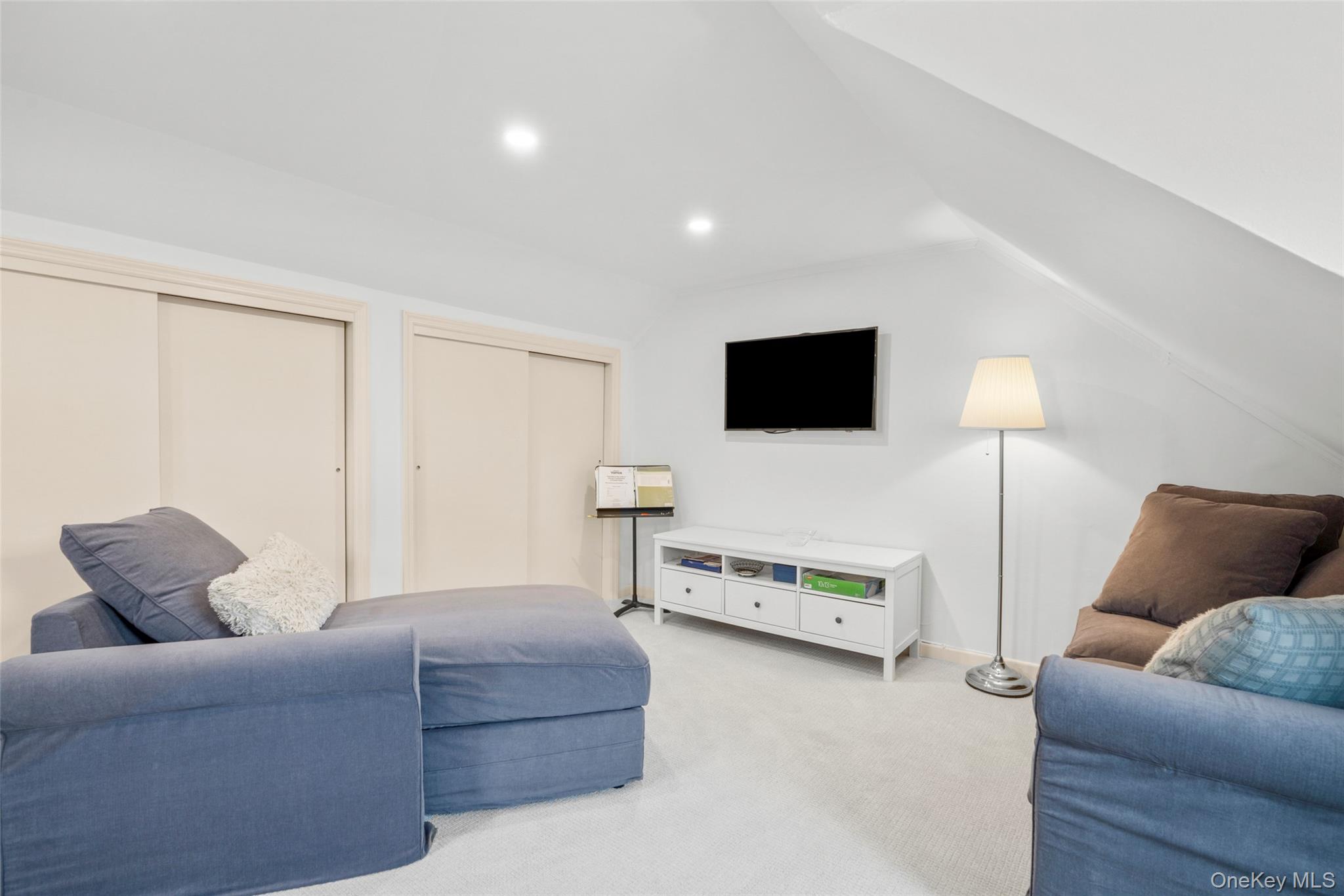 16 Elkan Road, Larchmont, NY 10538