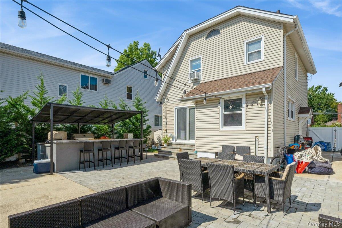 42 Stuart Avenue, Malverne, NY 11565