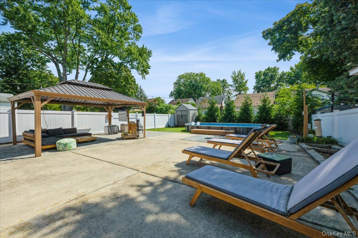 42 Stuart Avenue, Malverne, NY 11565