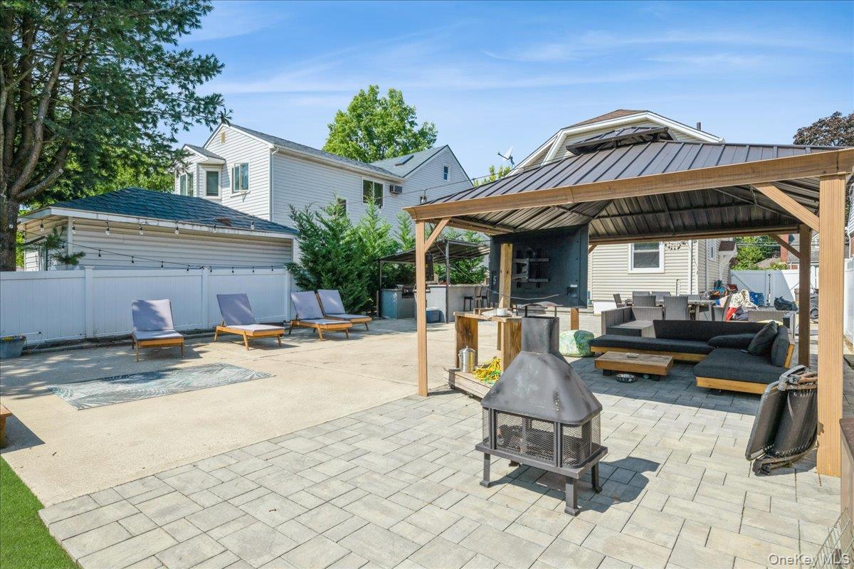 42 Stuart Avenue, Malverne, NY 11565