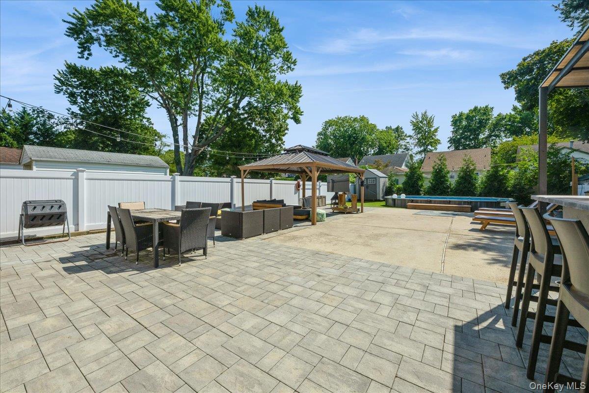 42 Stuart Avenue, Malverne, NY 11565