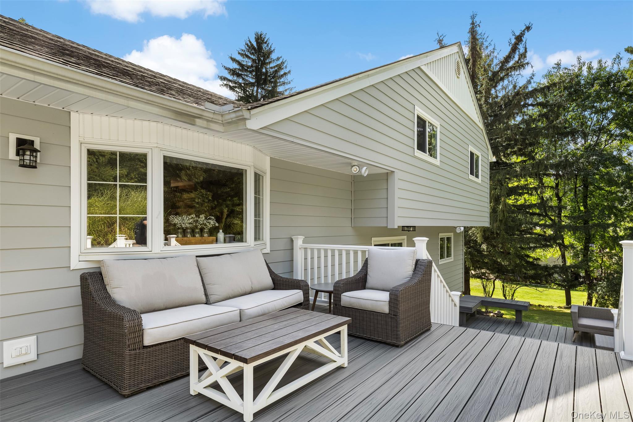 116 Rolling Hills Road, Thornwood, NY 10594