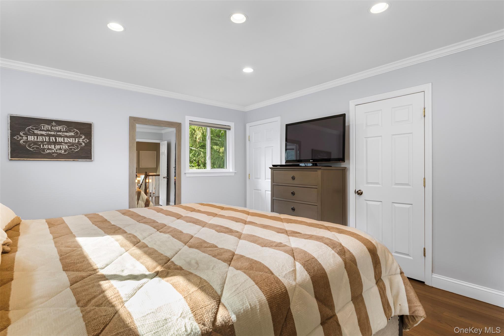 116 Rolling Hills Road, Thornwood, NY 10594