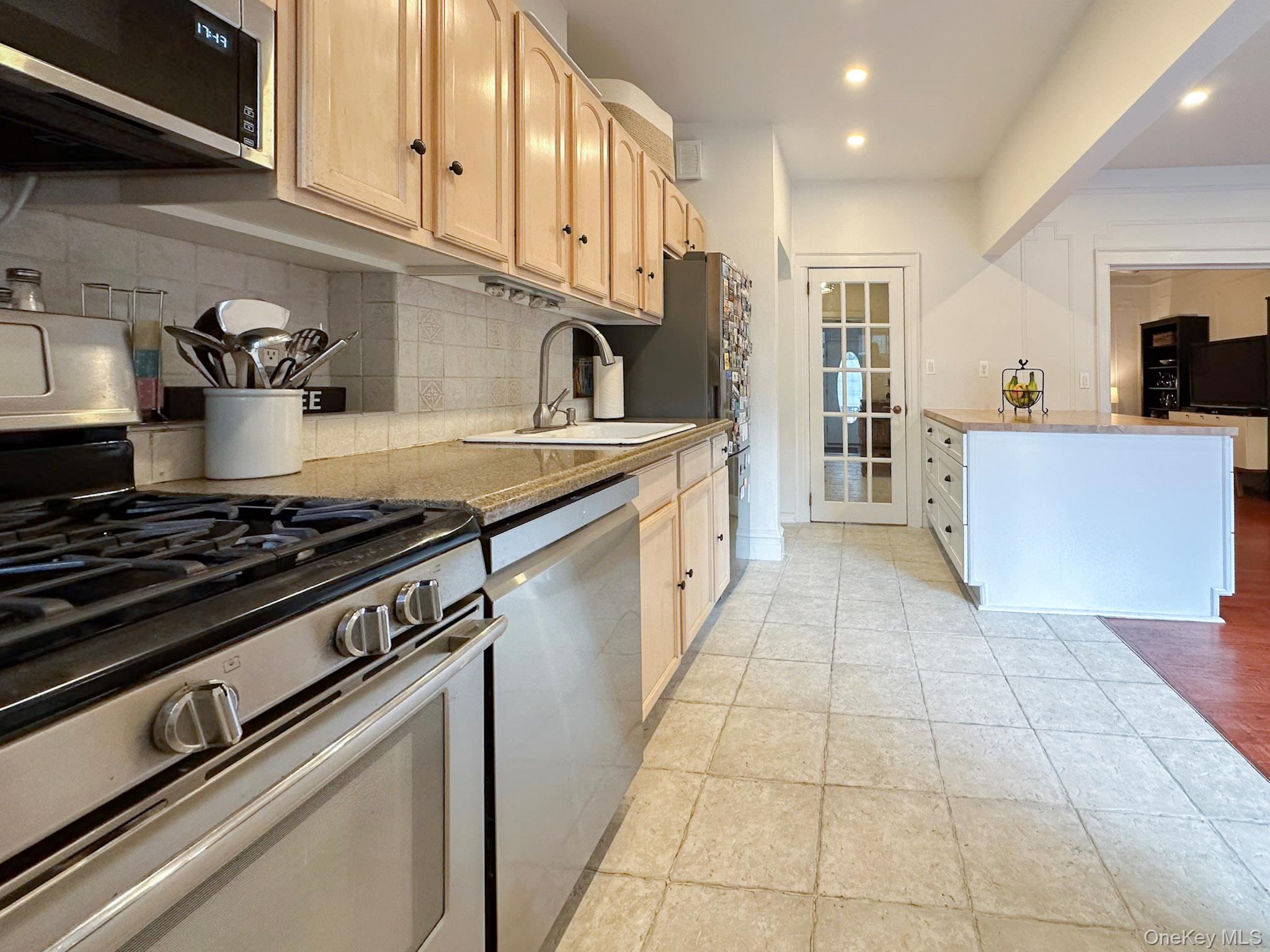 21-14 45th Street, Astoria, NY 11105