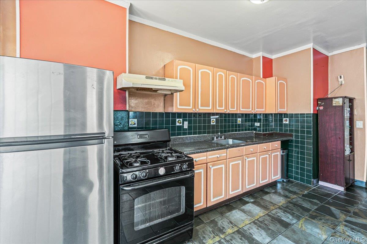 9428 112th Street, Richmond Hill S., NY 11419