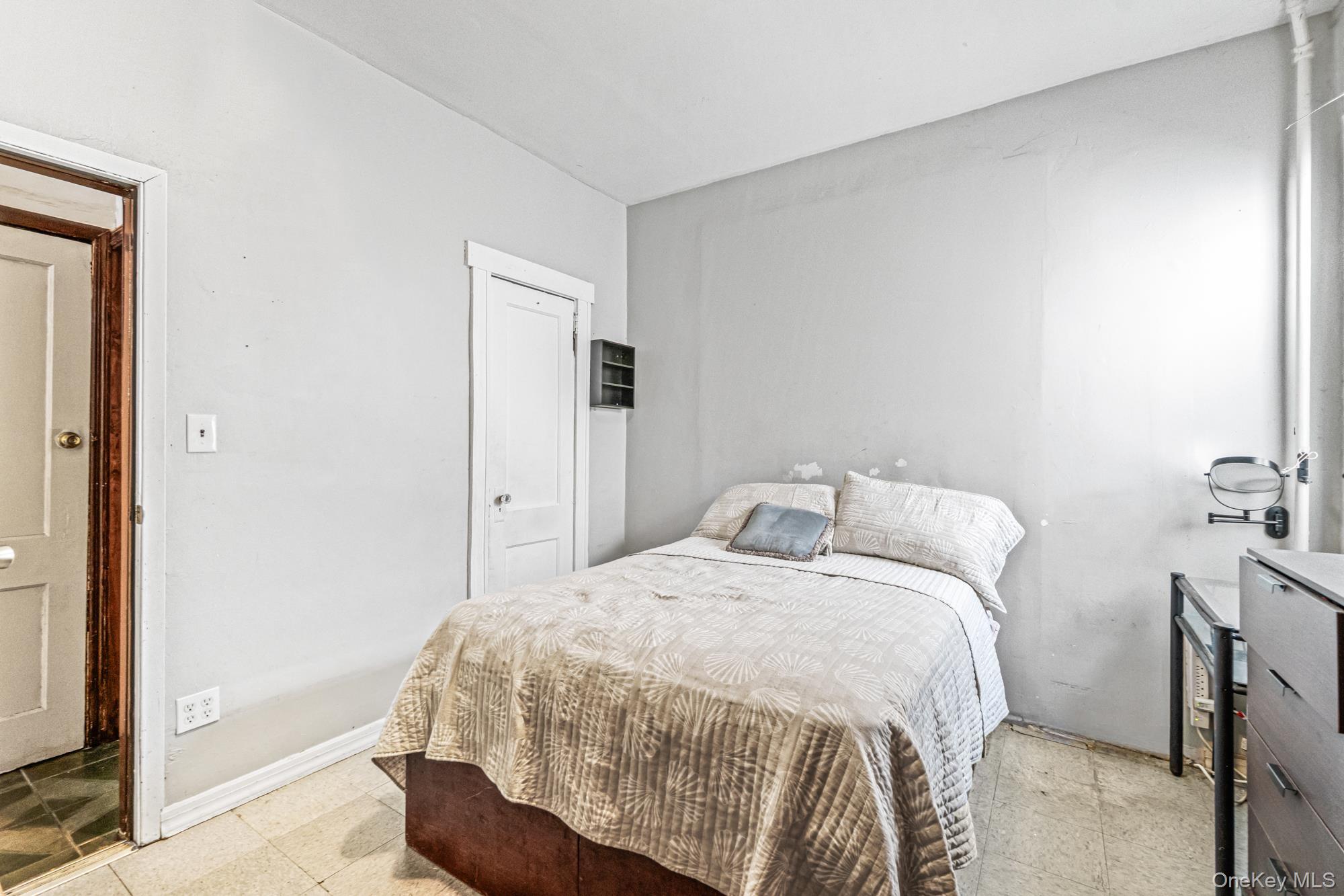 9428 112th Street, Richmond Hill S., NY 11419