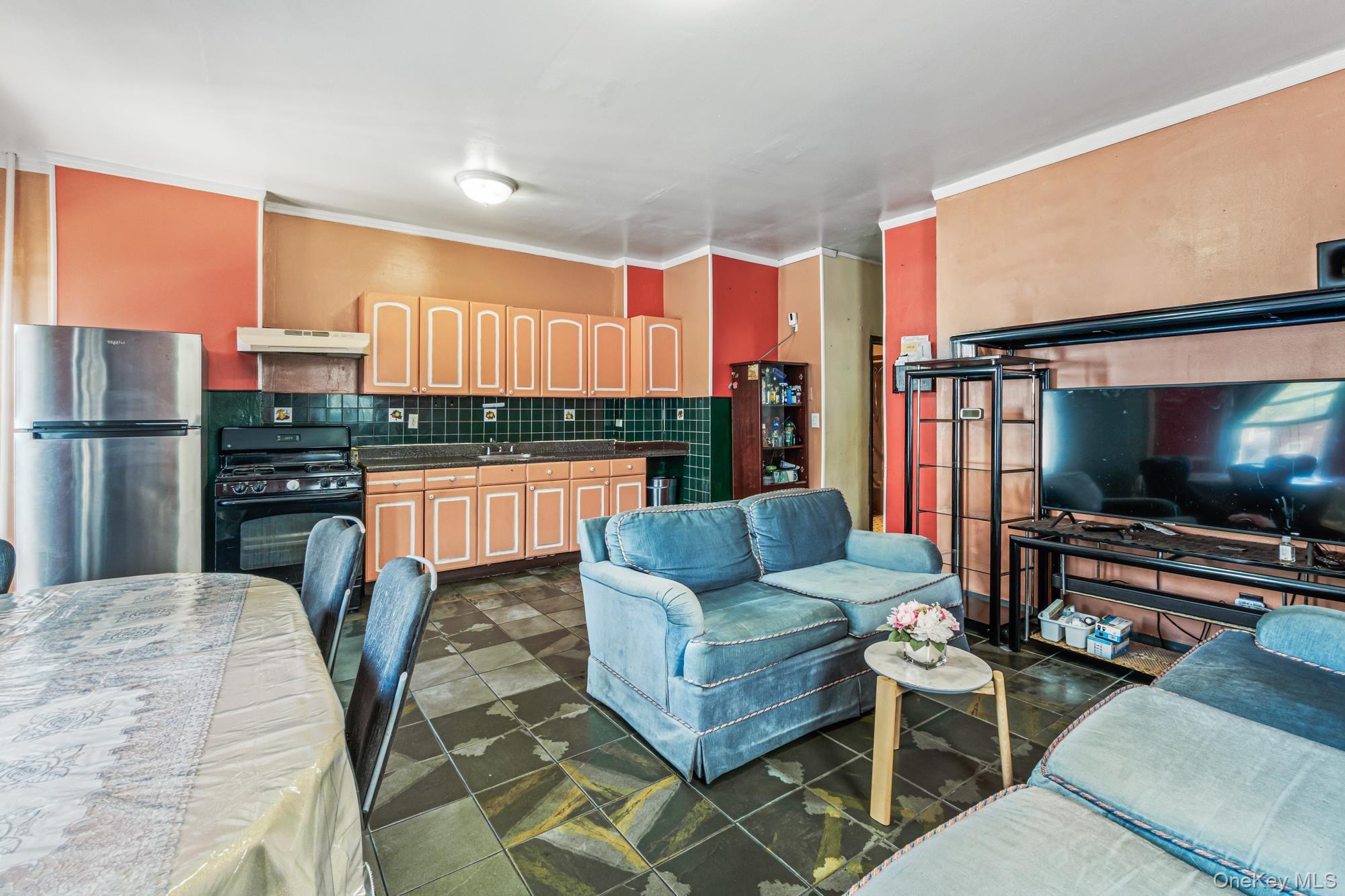 9428 112th Street, Richmond Hill S., NY 11419