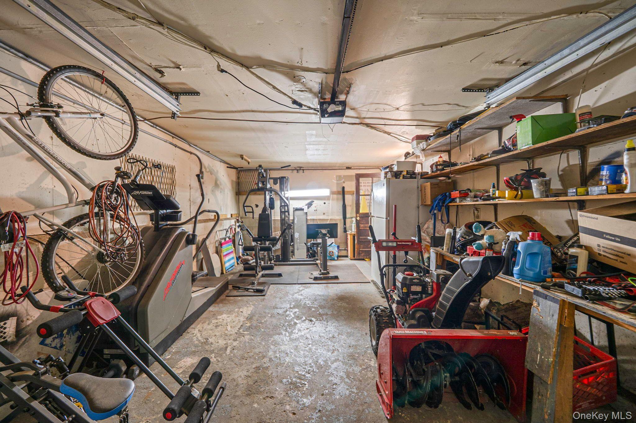 18 Lakeview Drive, Middle Island, NY 11953