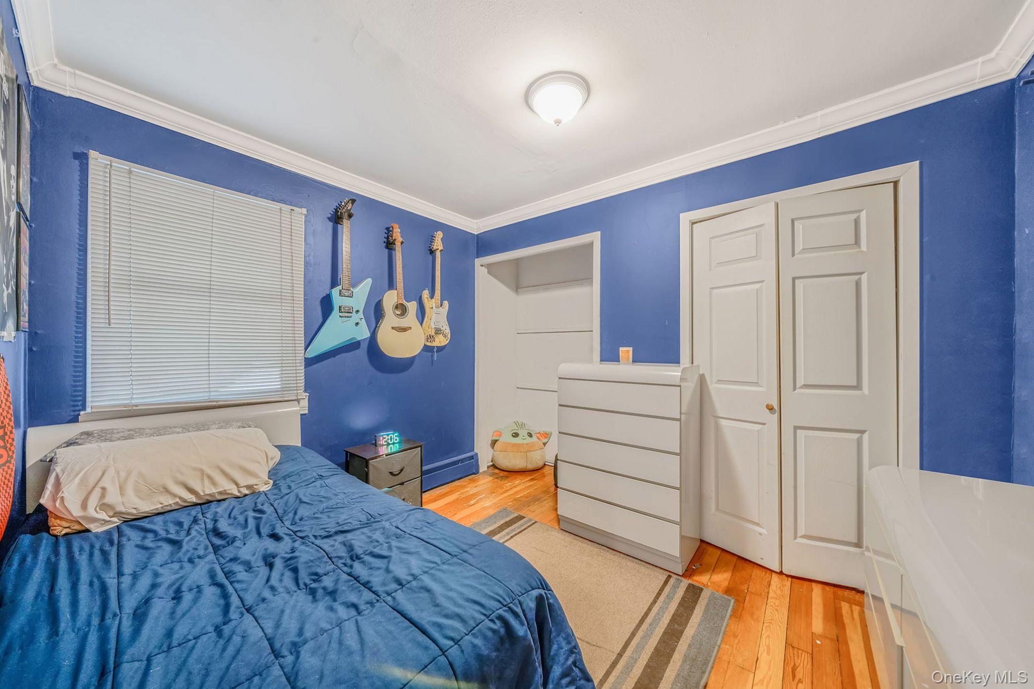 18 Lakeview Drive, Middle Island, NY 11953