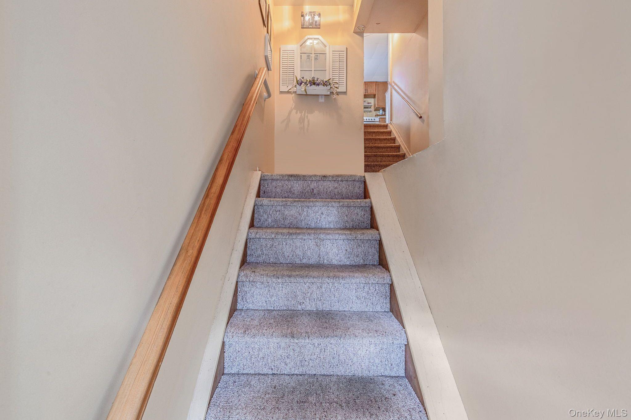 18 Lakeview Drive, Middle Island, NY 11953