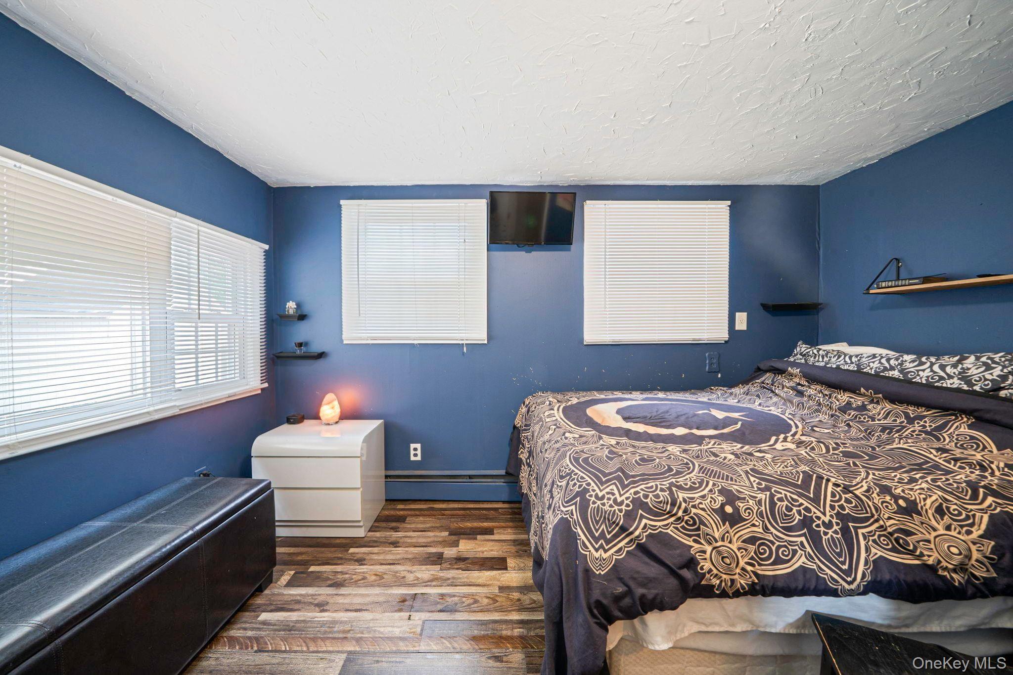 18 Lakeview Drive, Middle Island, NY 11953