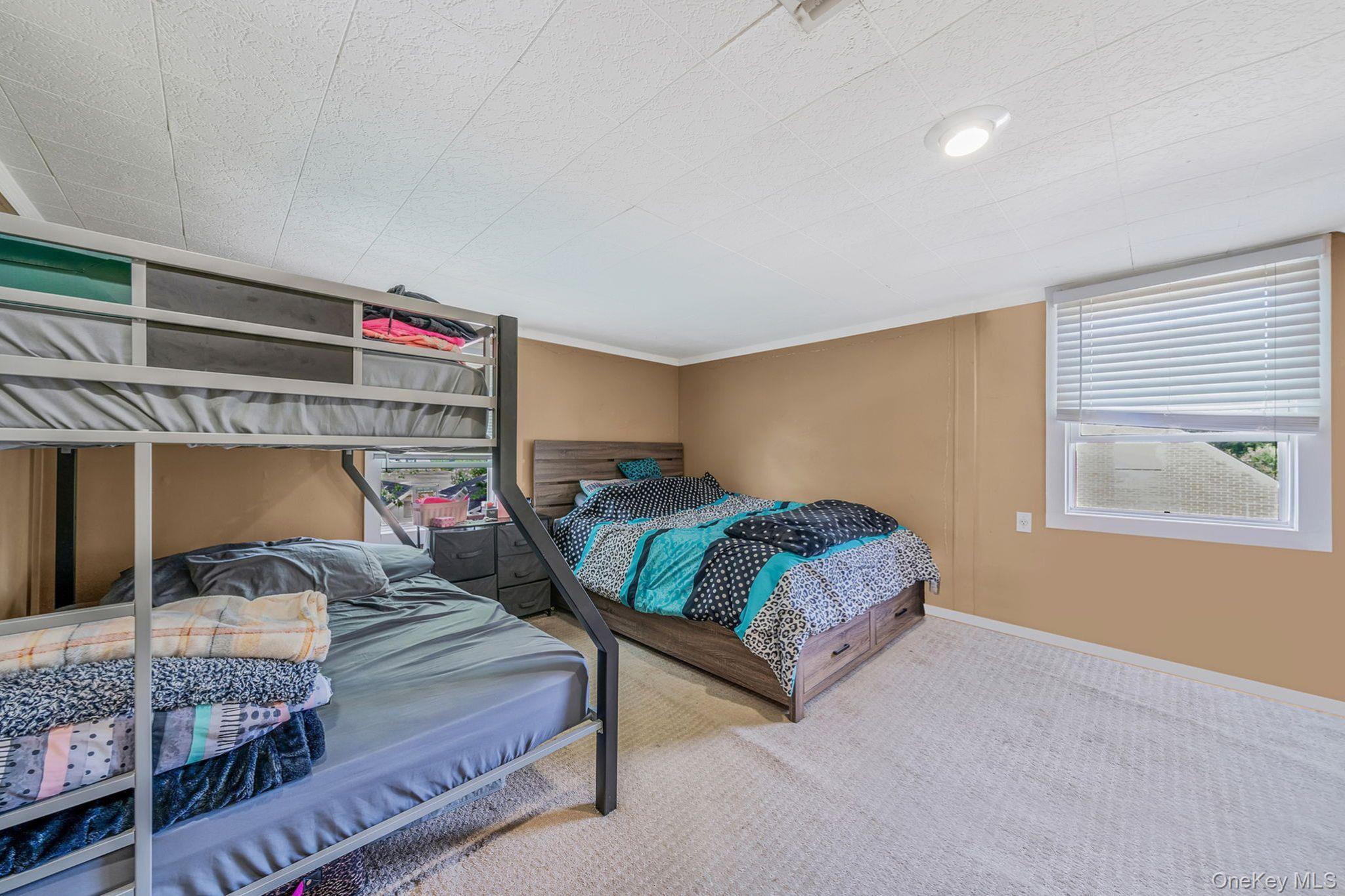 18 Lakeview Drive, Middle Island, NY 11953