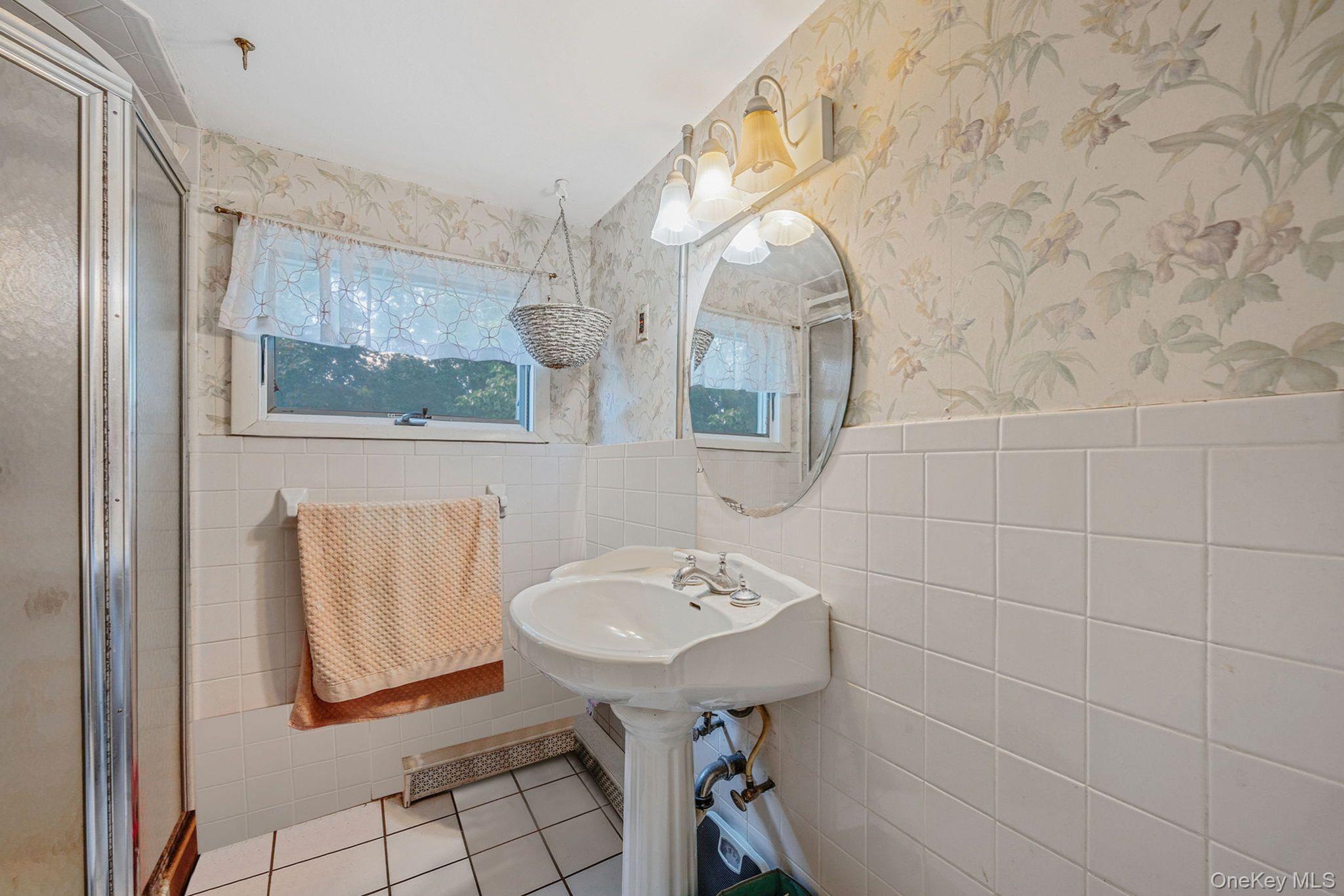 18 Lakeview Drive, Middle Island, NY 11953