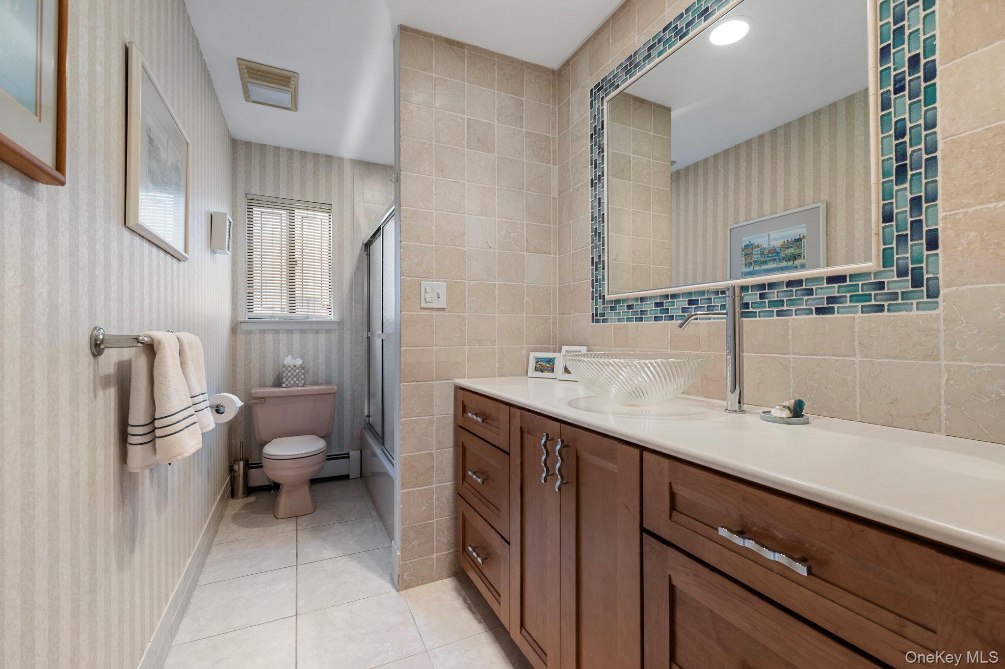 1 Castle Drive, Woodbury, NY 11797