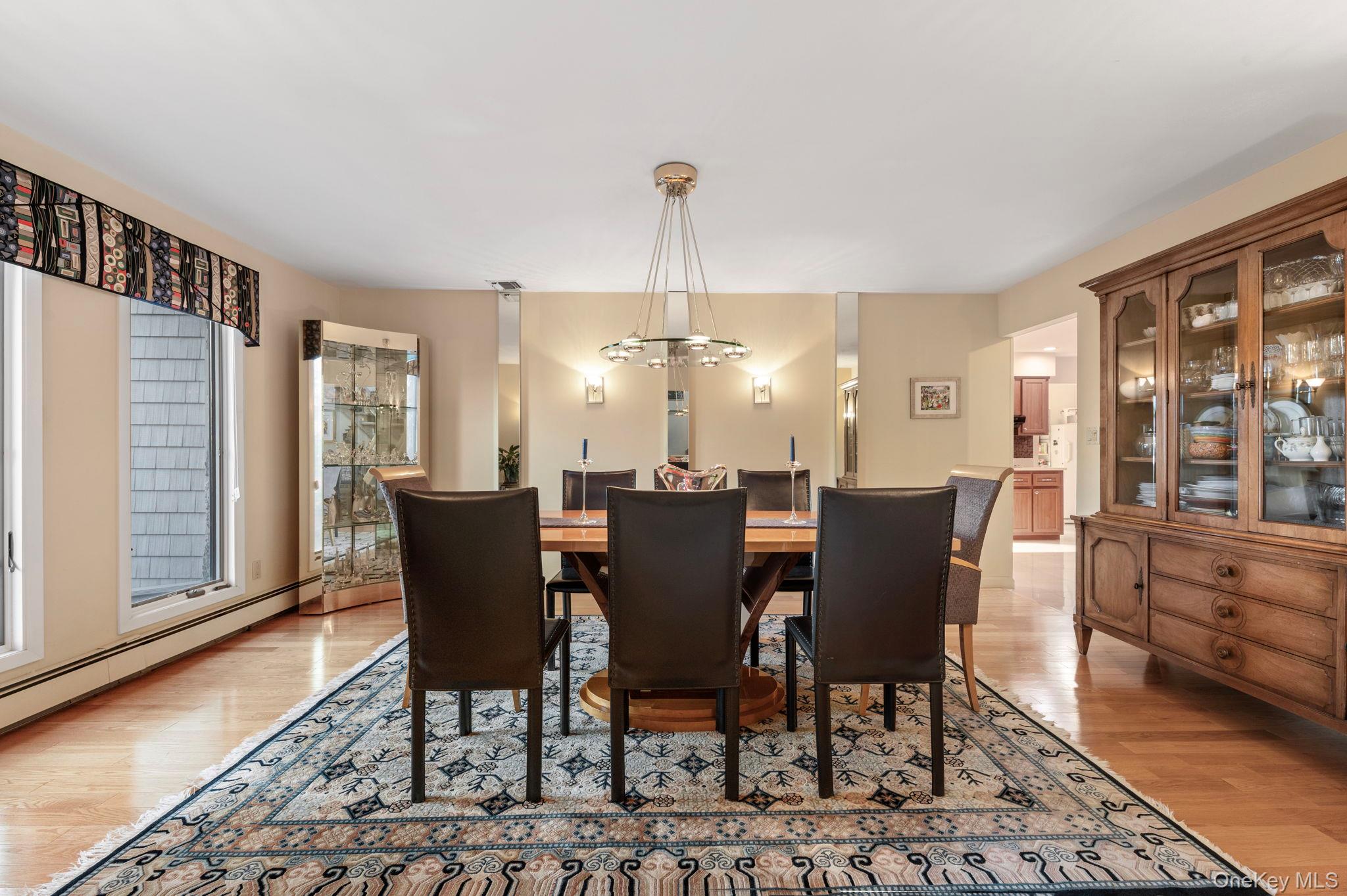 1 Castle Drive, Woodbury, NY 11797