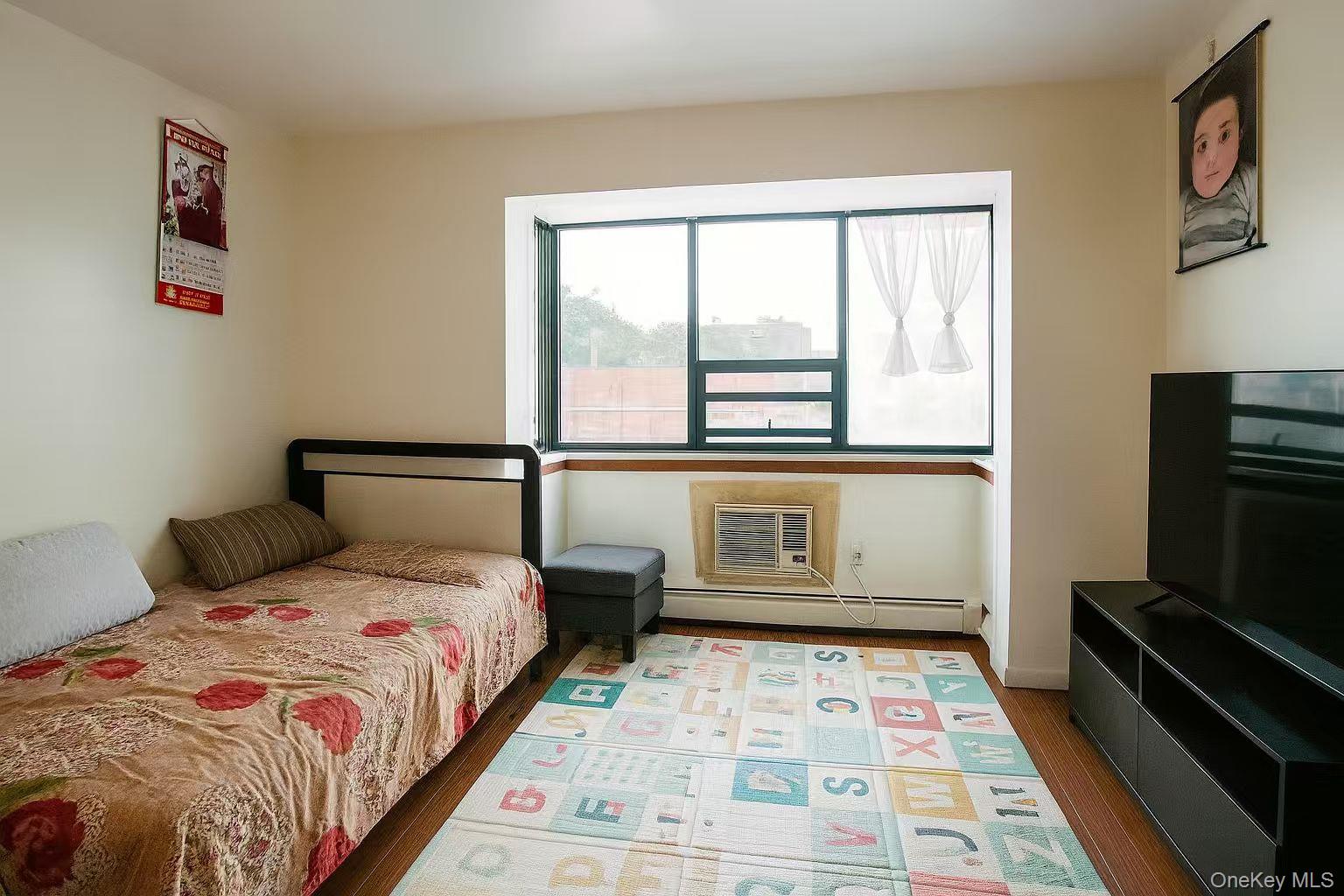 4508 80th Street # 3C, Elmhurst, NY 11373