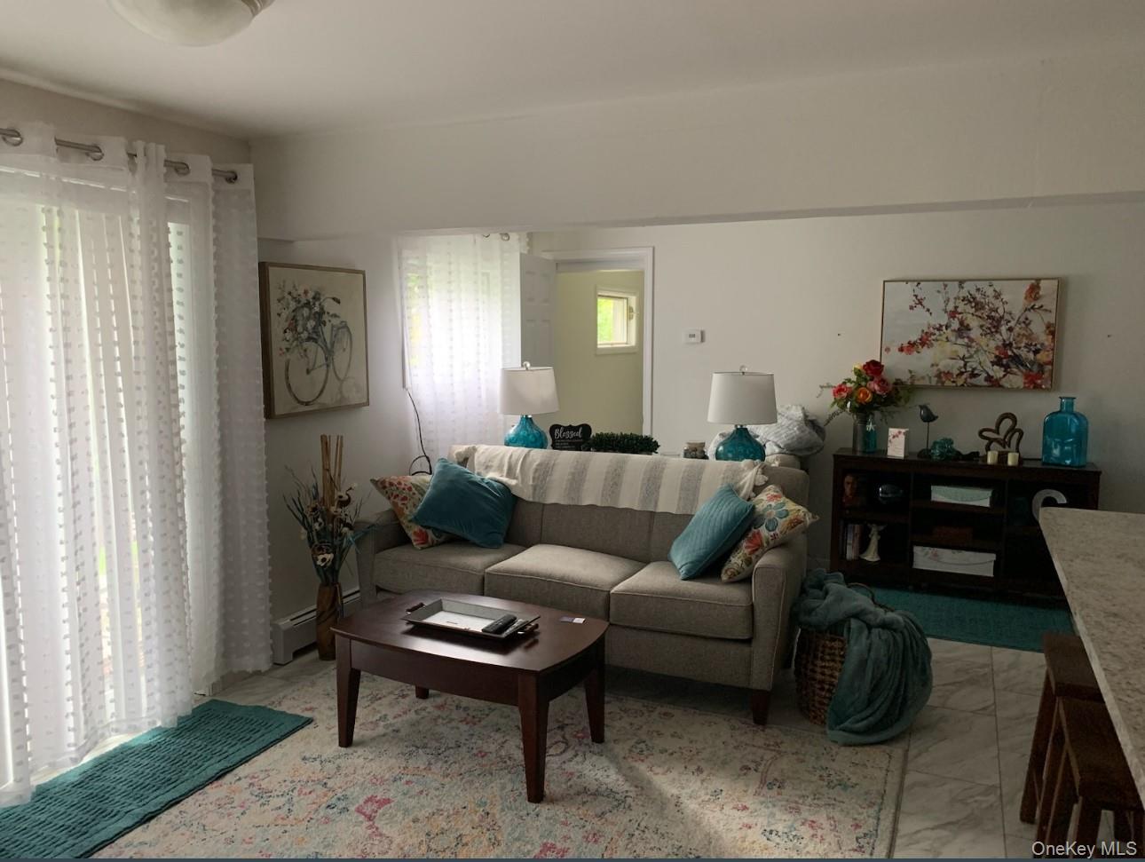 3 Hudson Bluff Circle, Marlboro, NY 12542