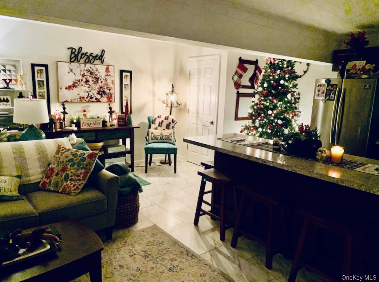 3 Hudson Bluff Circle, Marlboro, NY 12542