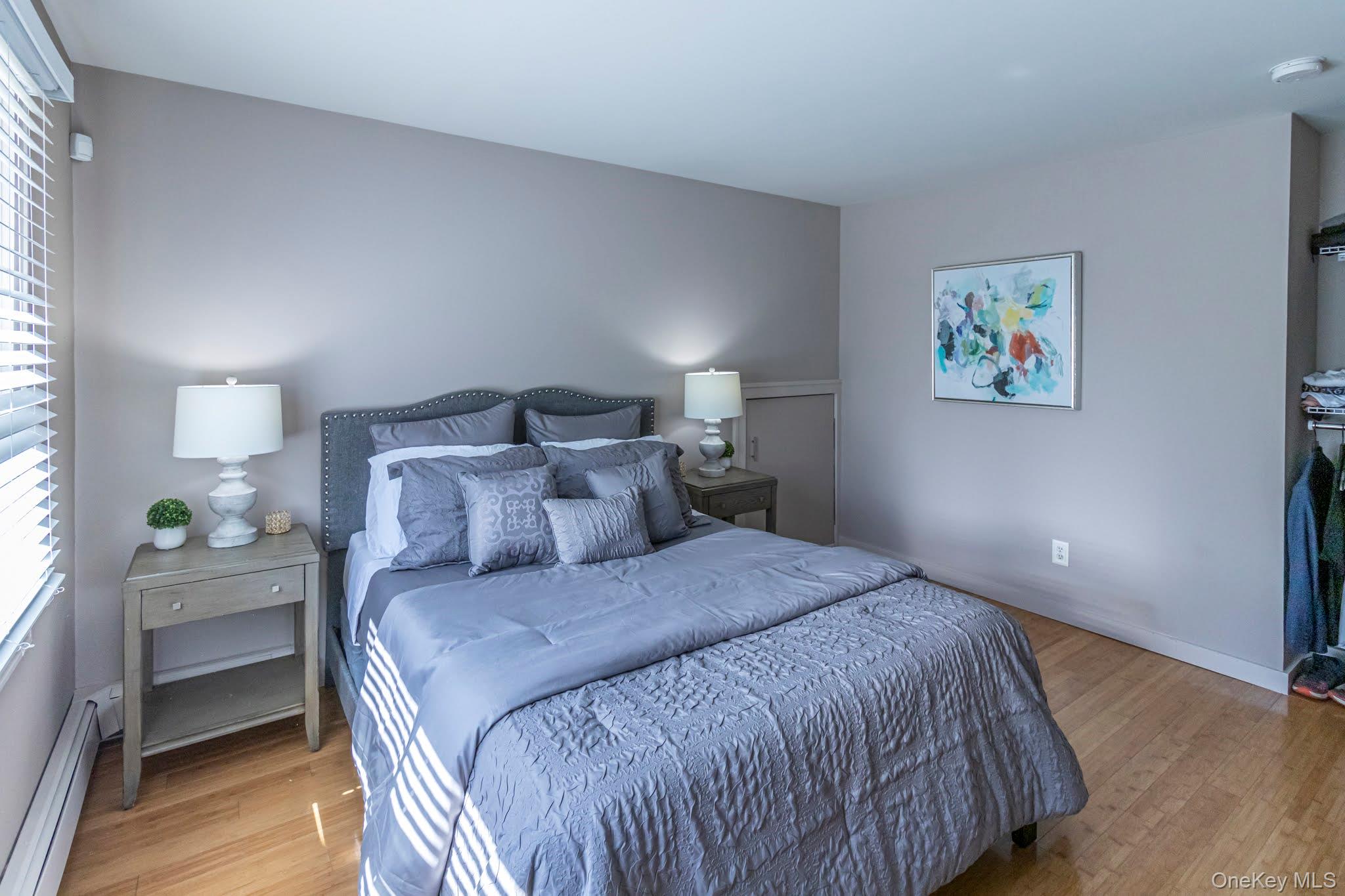 6 Bayview Terrace, Hampton Bays, NY 11946