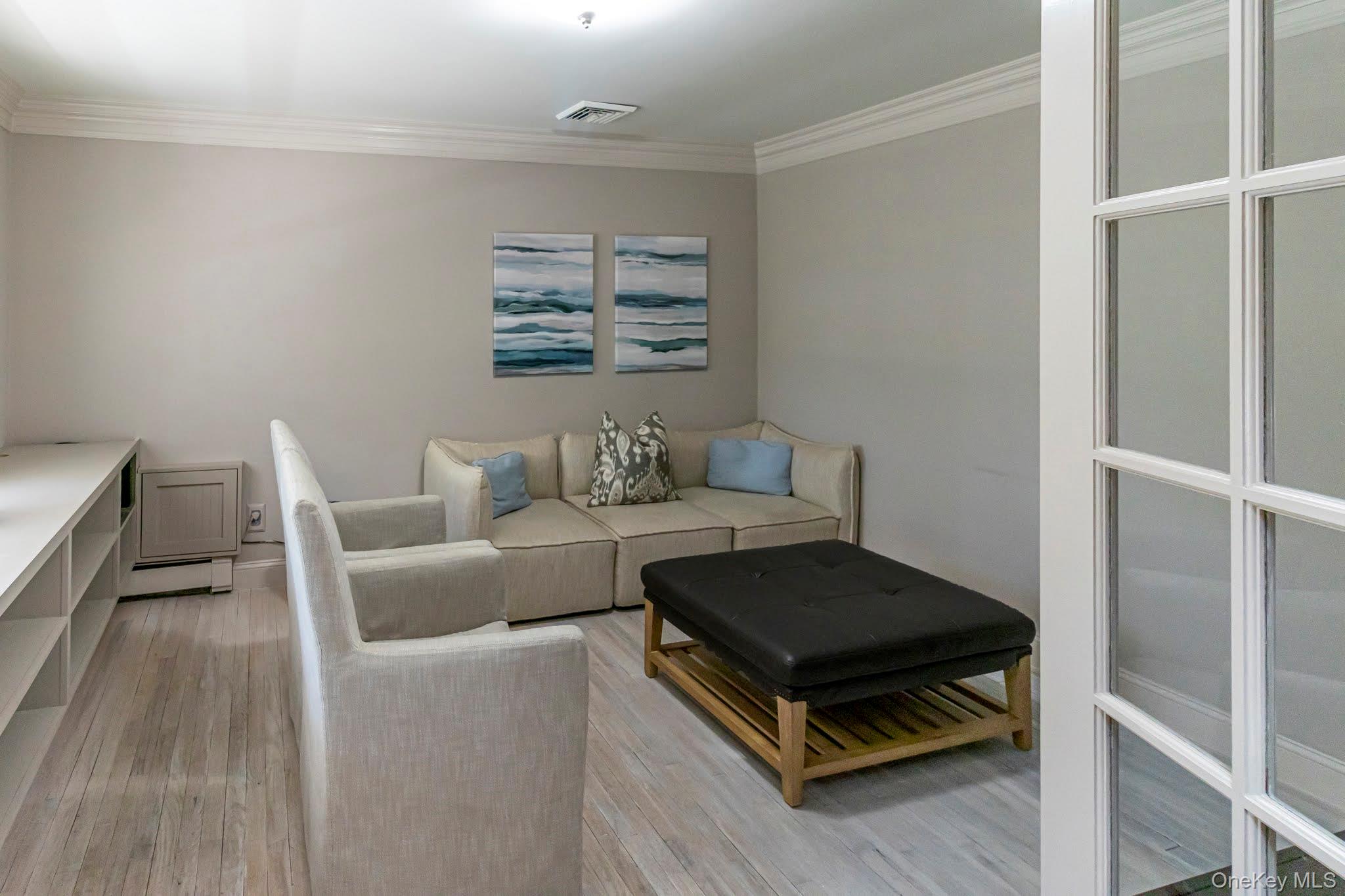 6 Bayview Terrace, Hampton Bays, NY 11946