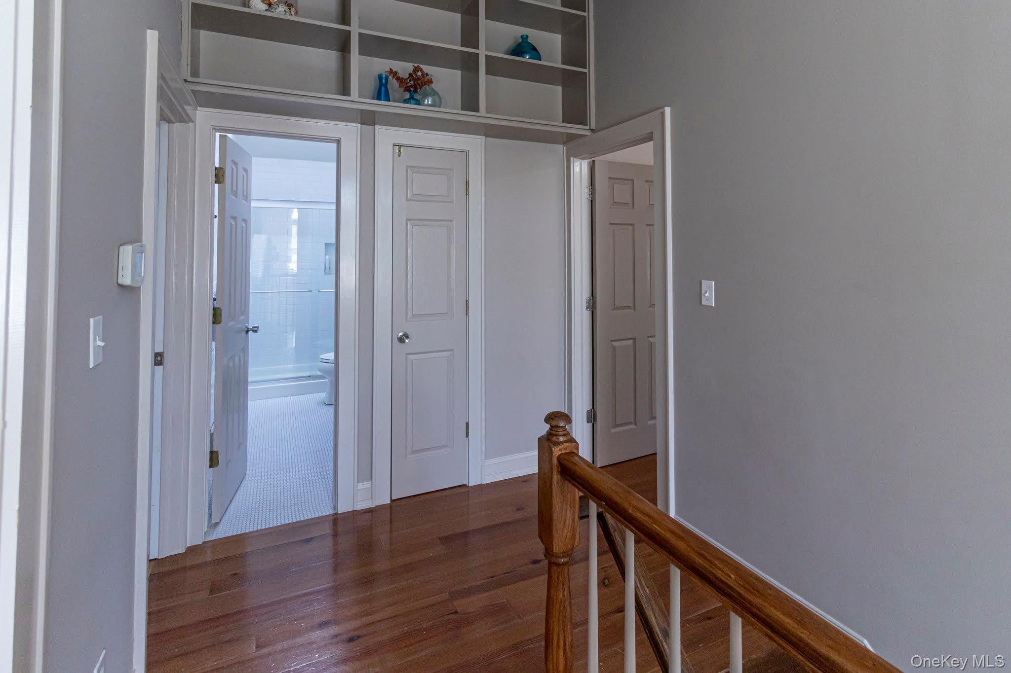 6 Bayview Terrace, Hampton Bays, NY 11946