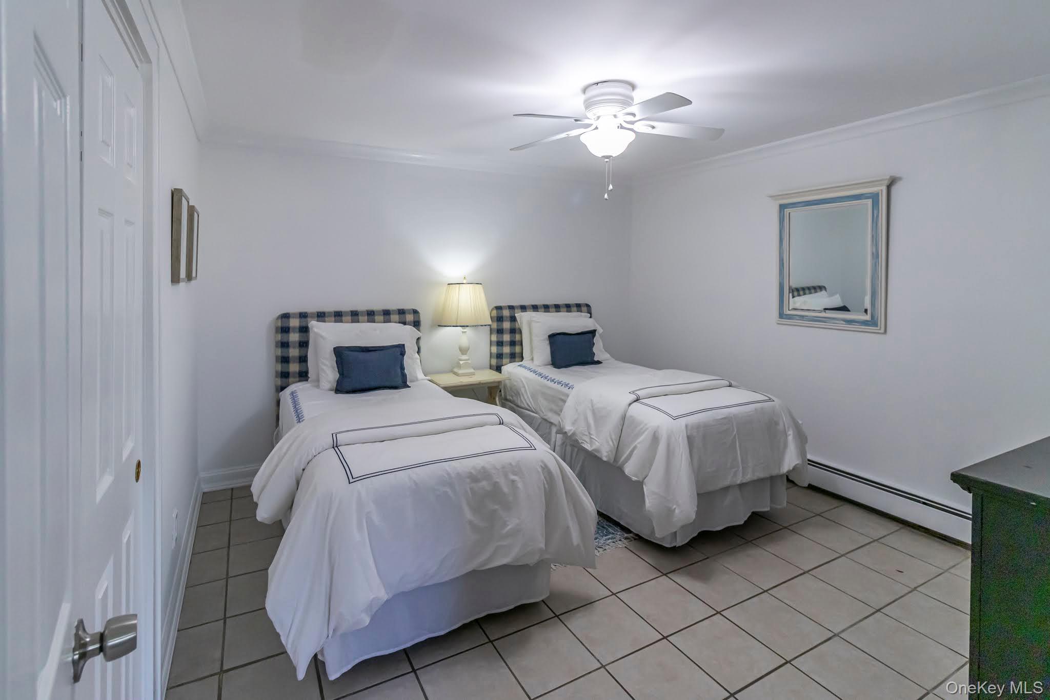 6 Bayview Terrace, Hampton Bays, NY 11946