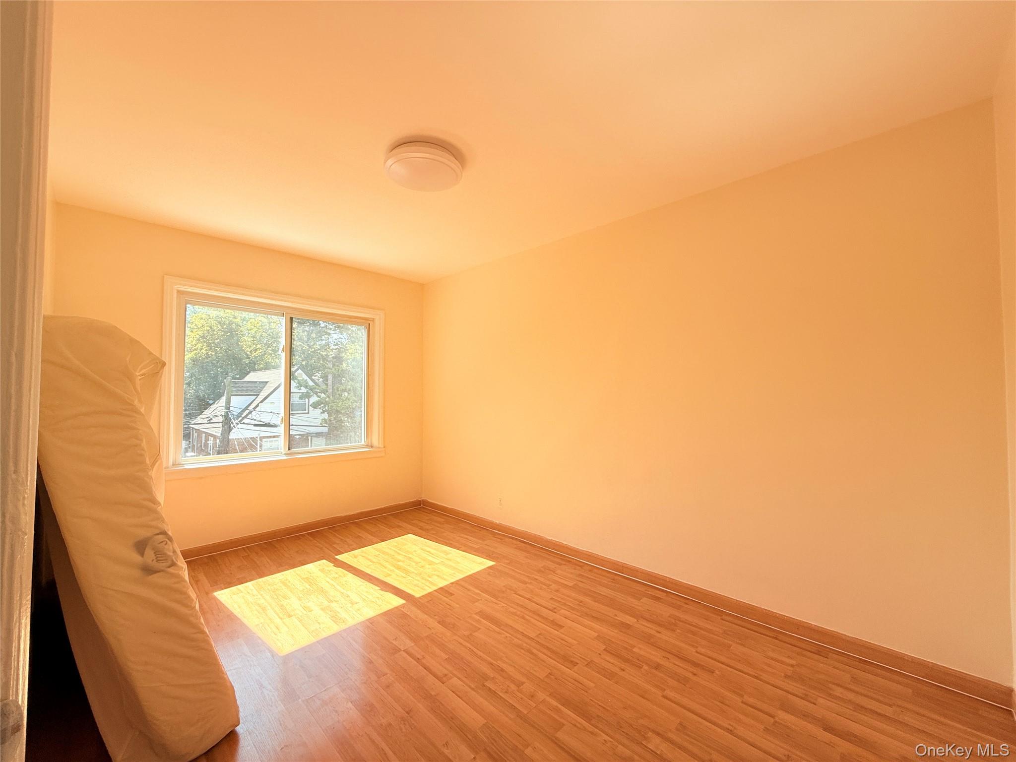 16042 26th Avenue, Flushing, NY 11358