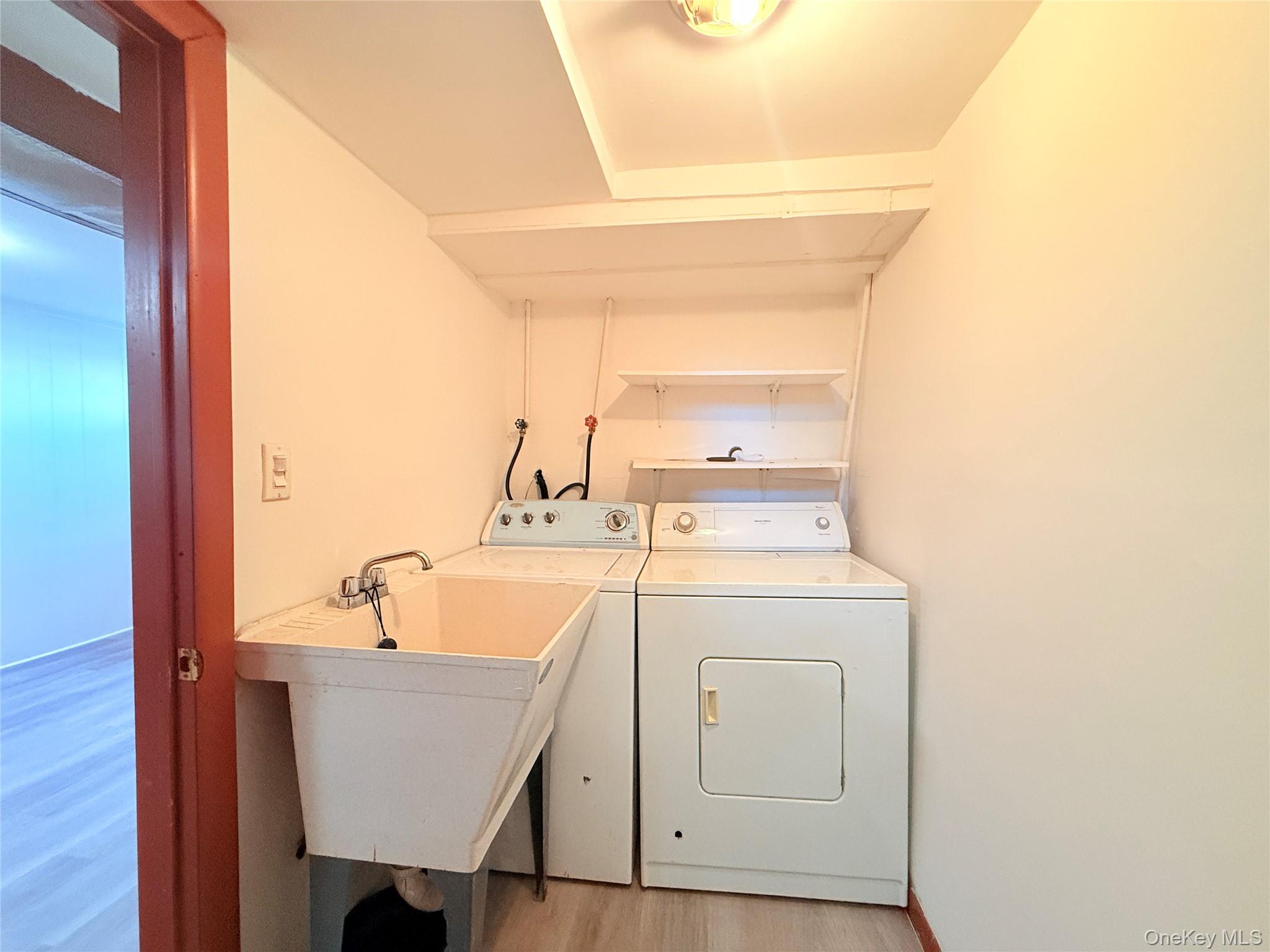 16042 26th Avenue, Flushing, NY 11358