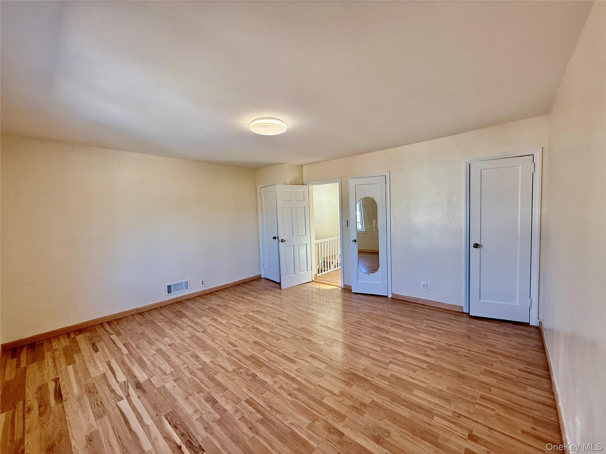 16042 26th Avenue, Flushing, NY 11358