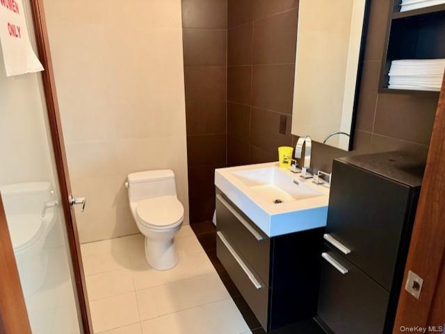 2550 Crescent Street # 3, Astoria, NY 11102