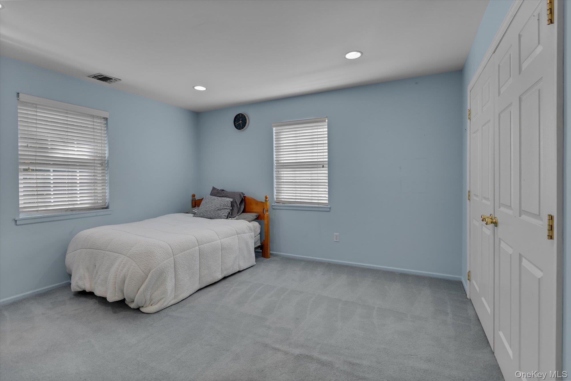 98 Woodhull Road, Huntington, NY 11743