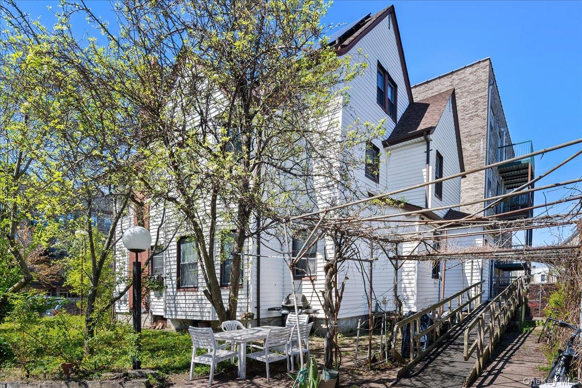 1428 Doris Street, Bronx, NY 10462