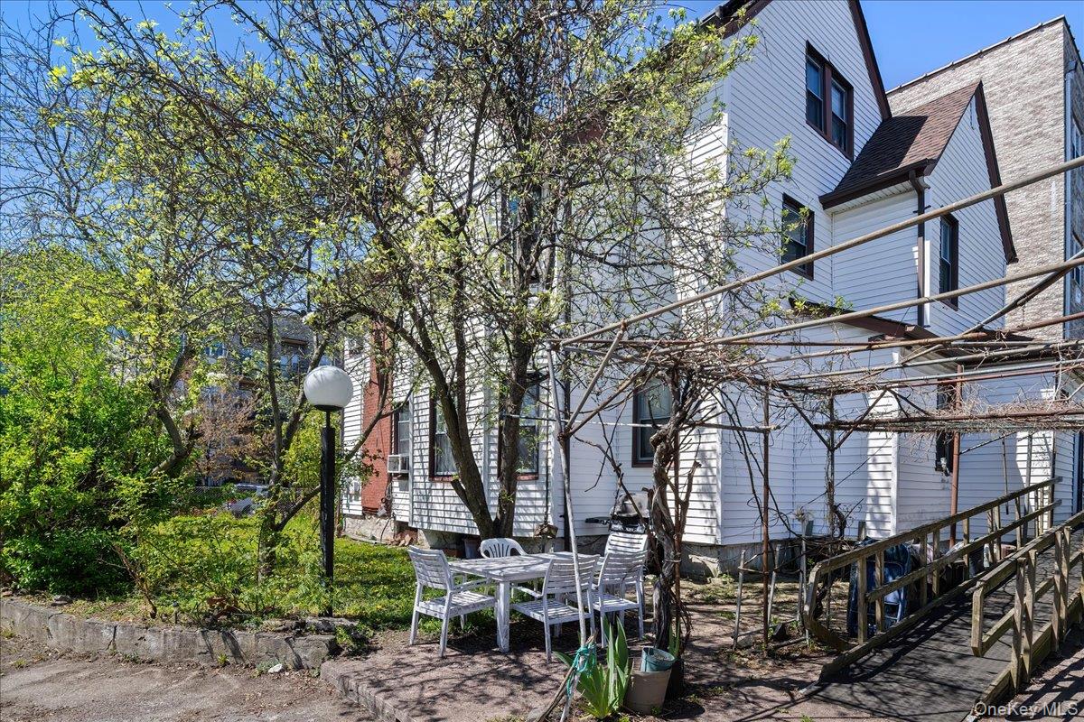 1428 Doris Street, Bronx, NY 10462