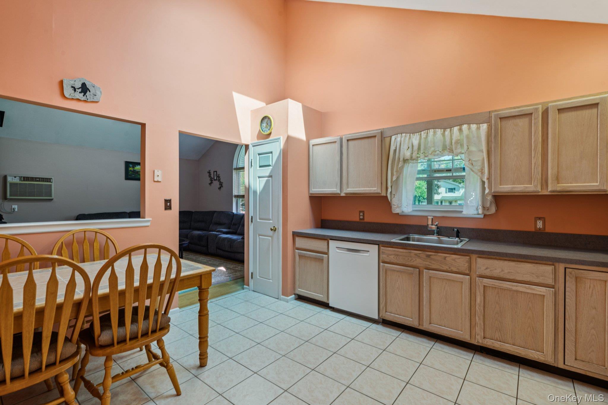 46 Broadway, Shirley, NY 11967