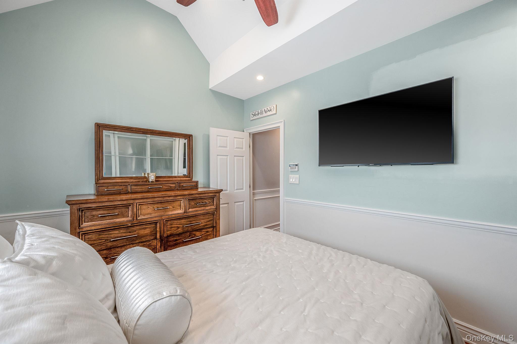 1821 E 34th Street, Brooklyn, NY 11234