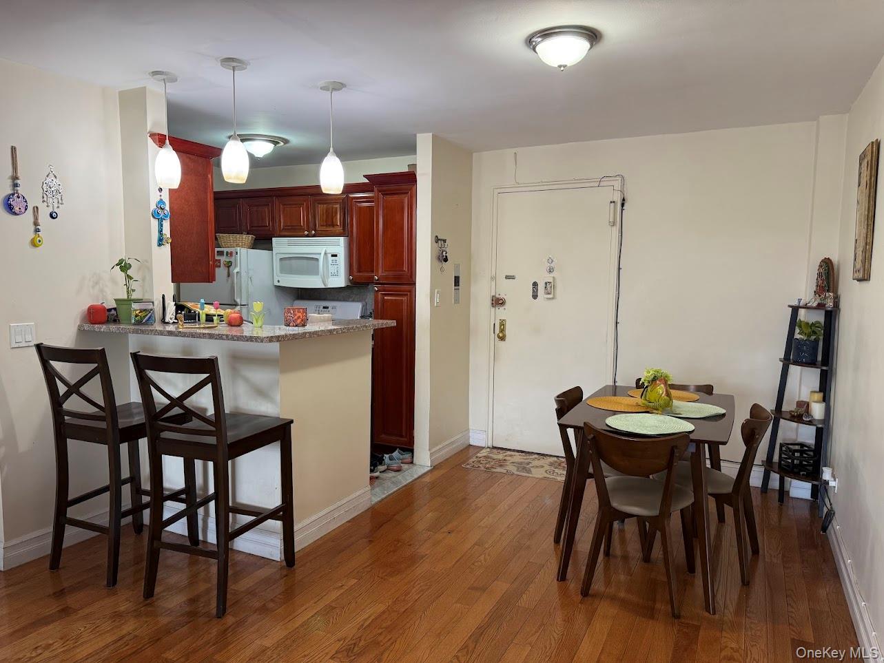 60-11 Broadway # 3S, Woodside, NY 11377