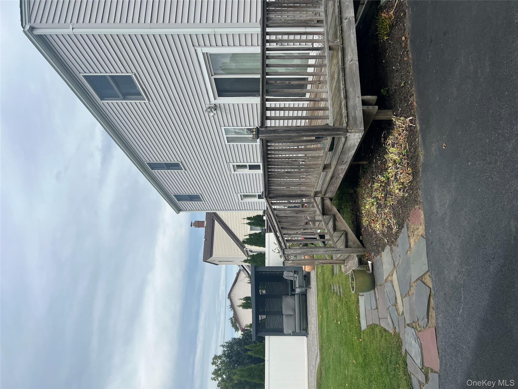 28 Penataquit Avenue, Bay Shore, NY 11706