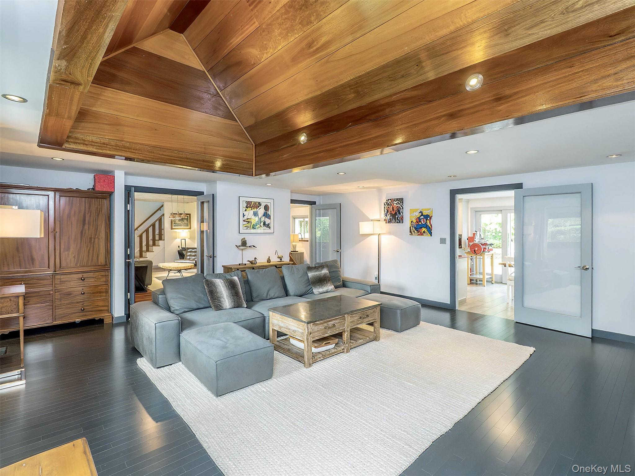 35 Highland Road, Glen Cove, NY 11542