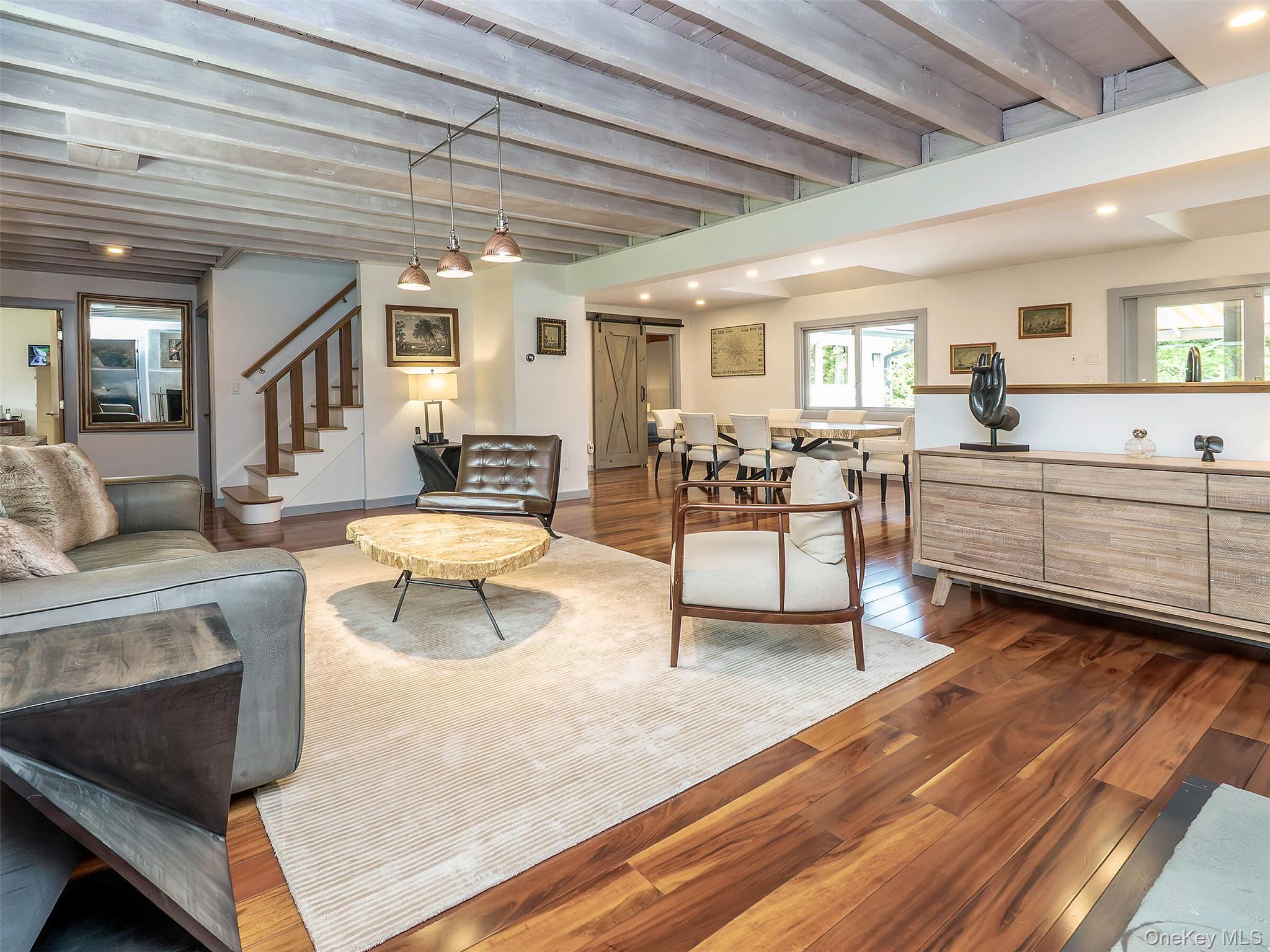 35 Highland Road, Glen Cove, NY 11542